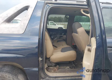 2004 Chevrolet Avalanche 1500 z USA, uszkodzony, nr VIN 3GNEC12T84G215029